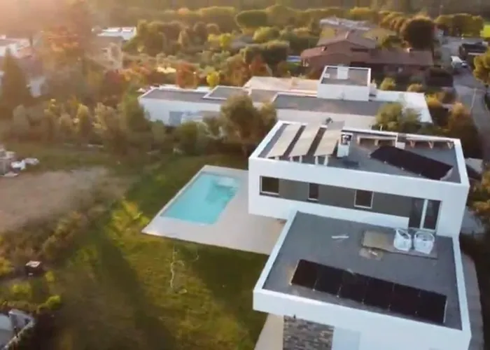 Palau Viewpoint - Attic Gerona