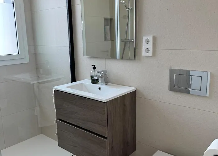 Дом отдыха Palau Viewpoint - Attic